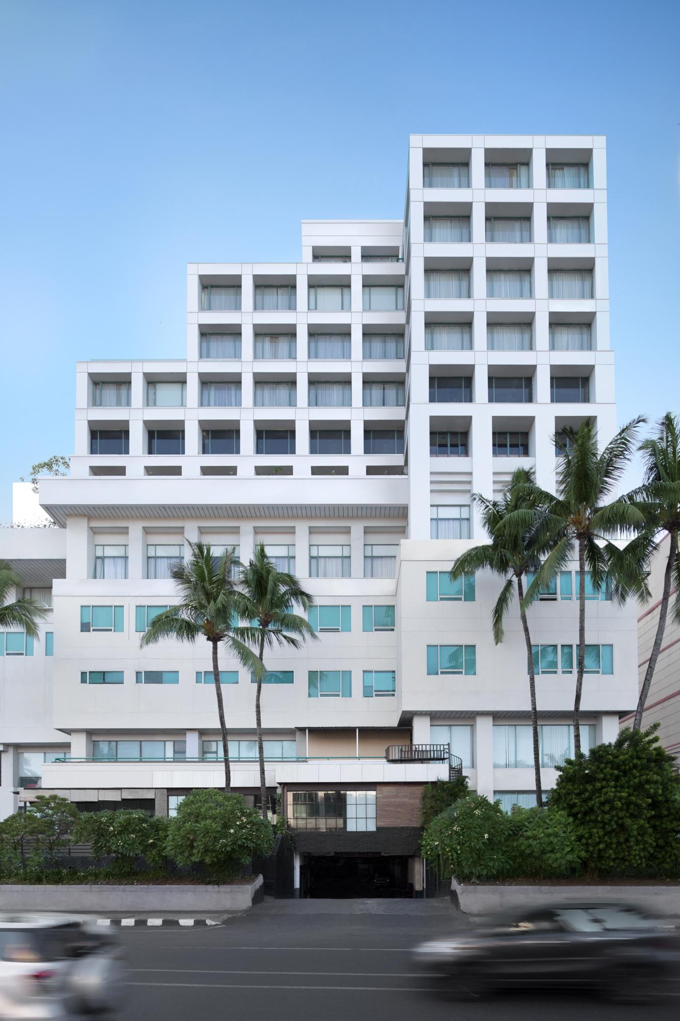 Aryaduta Manado Exterior photo