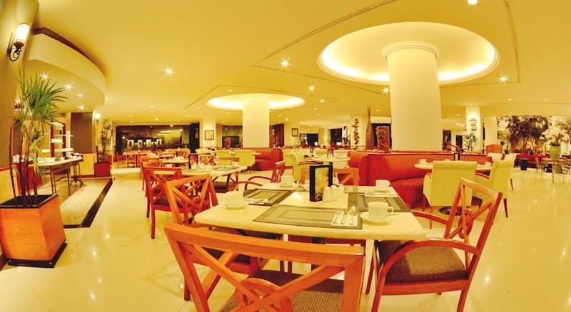 Aryaduta Manado Exterior photo